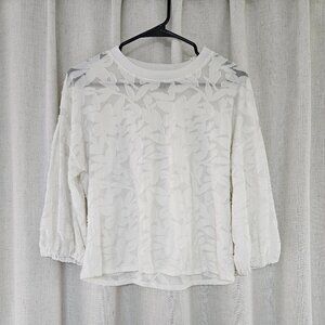 RW&Co. White Floral Overlay 3/4 Sleeve Top